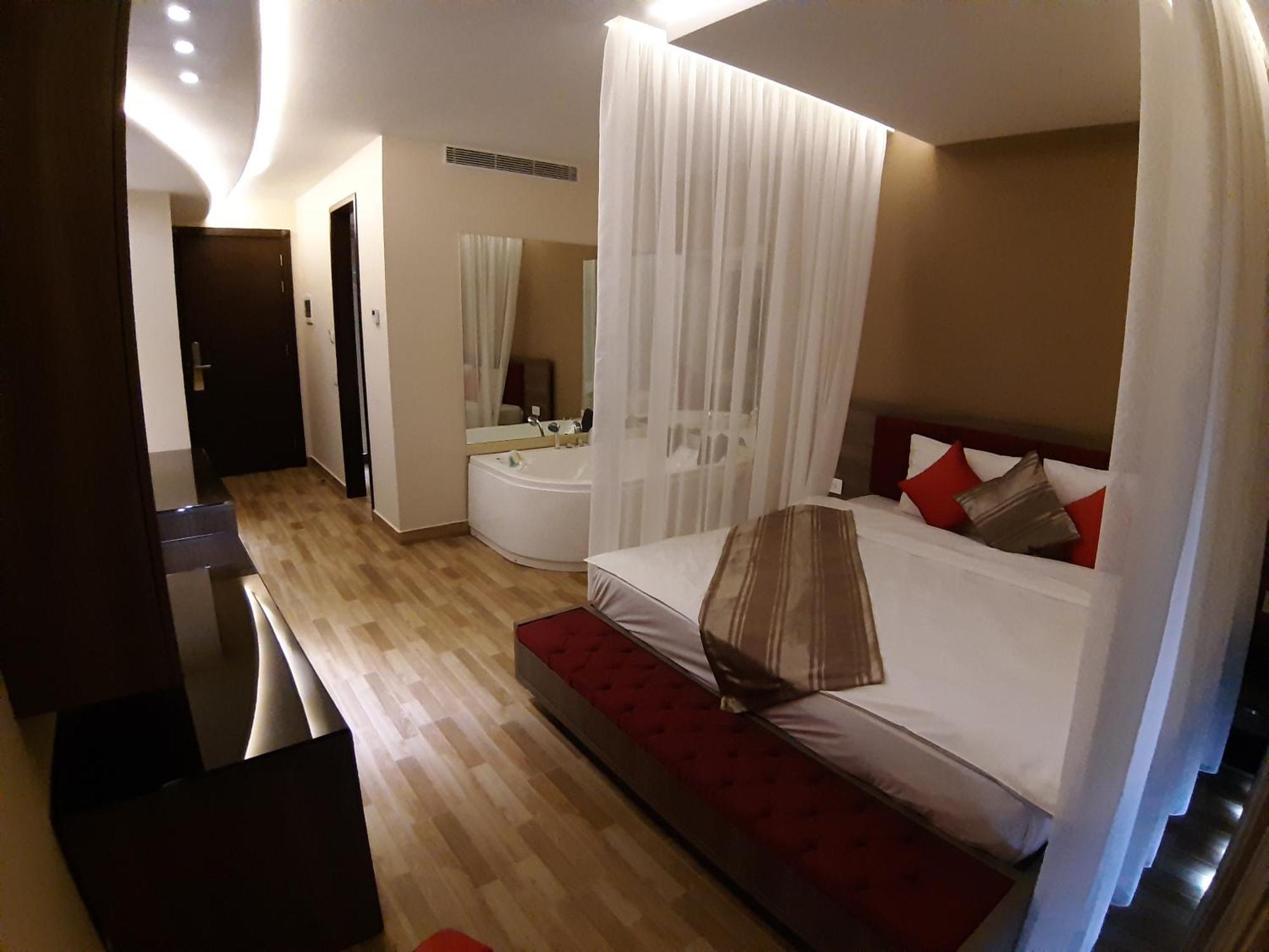 Jounieh Suites Boutique Hotel Eksteriør billede